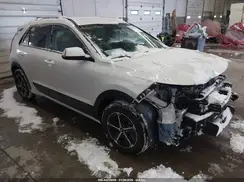KNDCS3LF1S5290909 2025 KIA NIRO