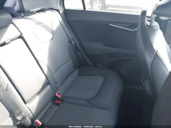 KNDCS3LF2P5054079 2023 KIA NIRO - Image 8