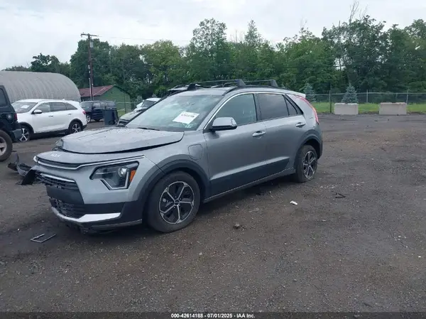 KNDCS3LF2R5170336 2024 KIA NIRO - Image 2