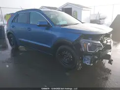 KNDCS3LF2R5187704 2024 KIA NIRO
