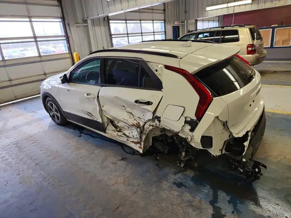 KNDCS3LF2R5209121 2024 KIA NIRO - Image 2