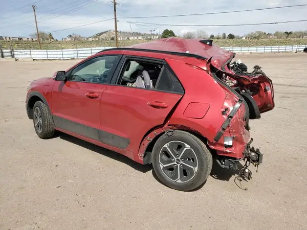 KNDCS3LF3P5074910 2023 KIA NIRO - Image 2