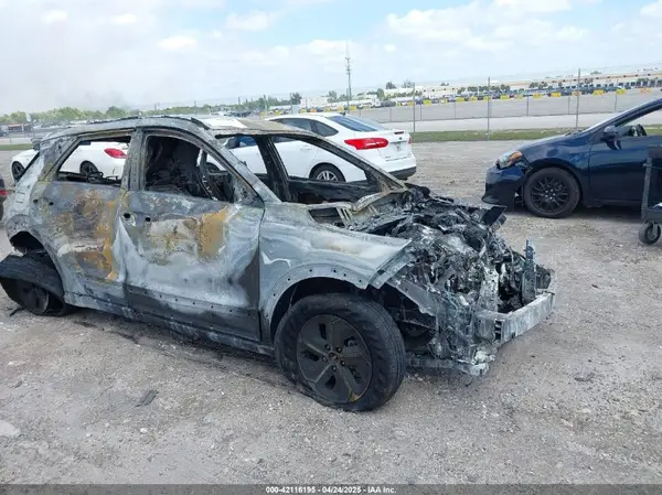 KNDCS3LF3R5124238 2024 KIA NIRO - Image 1