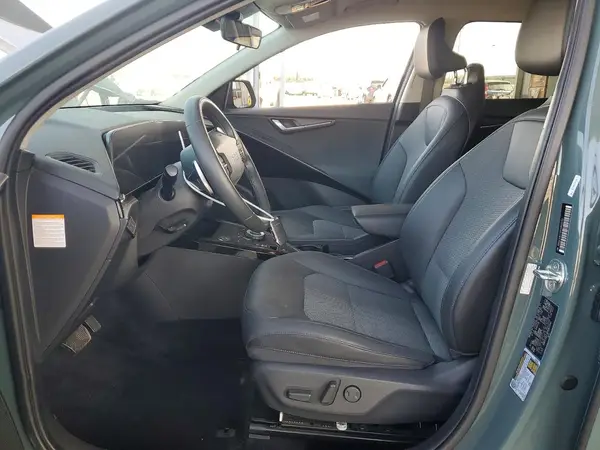 2023 KIA NIRO auction photo 7