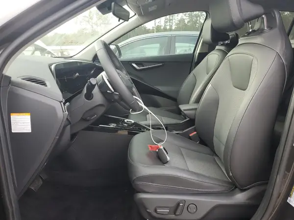 2023 KIA NIRO auction photo 7