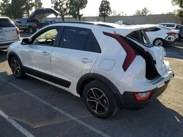 KNDCS3LF4P5094180 2023 KIA NIRO - Image 2