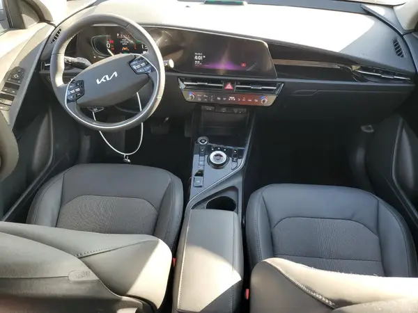 KNDCS3LF4P5094180 2023 KIA NIRO - Image 8