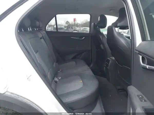 KNDCS3LF4R5183170 2024 KIA NIRO - Image 8