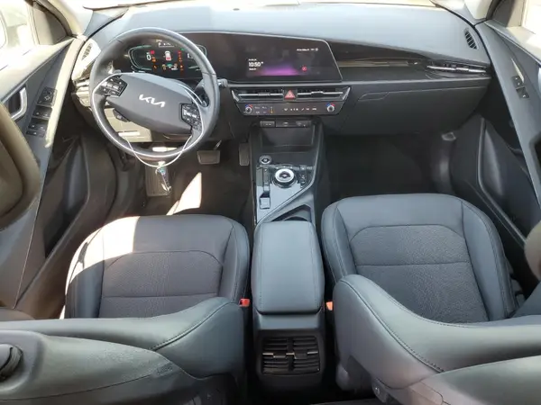 KNDCS3LF4S5225715 2025 KIA NIRO - Image 8