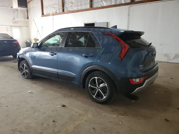 KNDCS3LF5P5044484 2023 KIA NIRO - Image 2