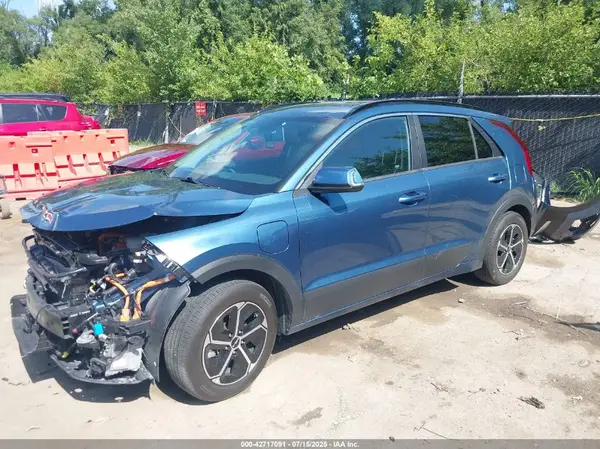 KNDCS3LF5P5097086 2023 KIA NIRO - Image 2