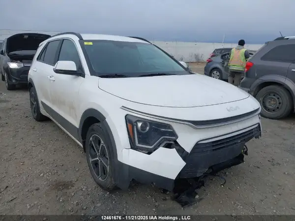 KNDCS3LF5R5123804 2024 KIA NIRO - Image 1