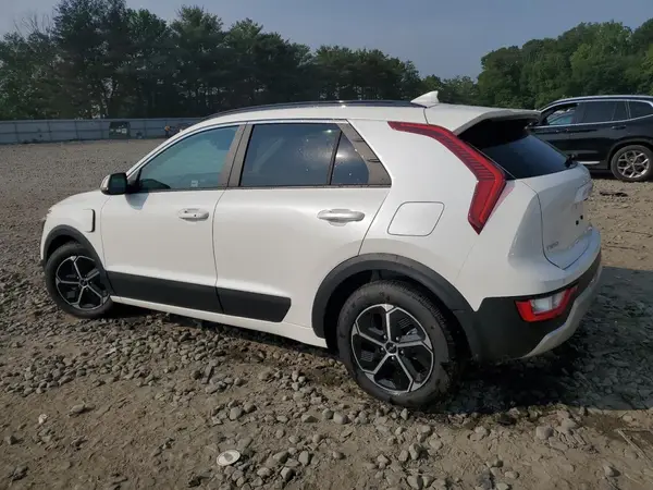KNDCS3LF5R5204804 2024 KIA NIRO - Image 2