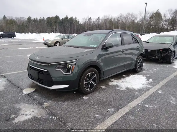 KNDCS3LF5S5224010 2025 KIA NIRO - Image 2