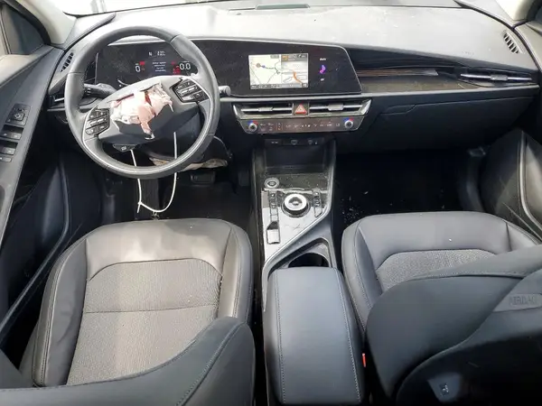KNDCS3LF6P5054084 2023 KIA NIRO - Image 8