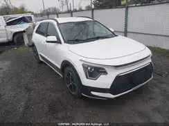 KNDCS3LF6R5202558 2024 KIA NIRO