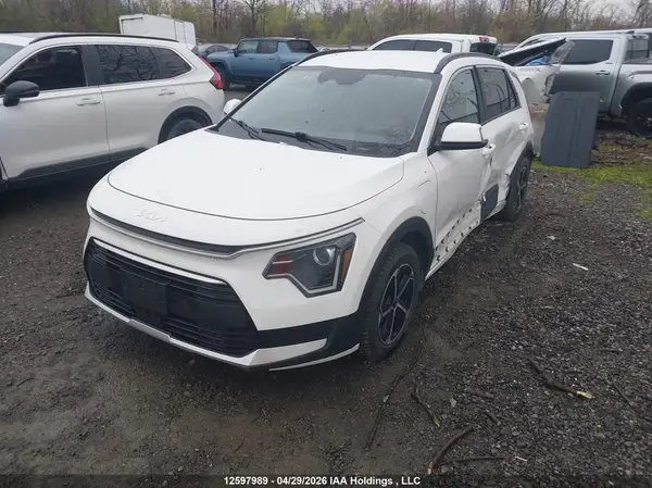 KNDCS3LF6R5202558 2024 KIA NIRO - Image 2