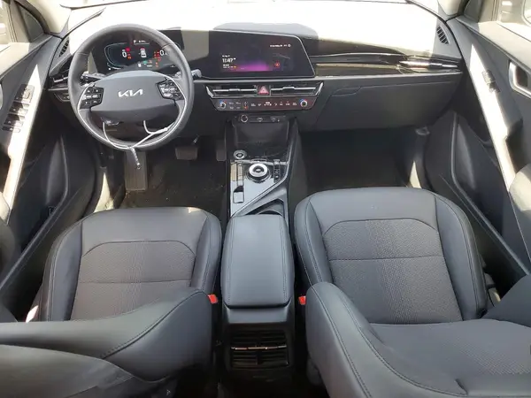 KNDCS3LF6S5285351 2025 KIA NIRO - Image 8