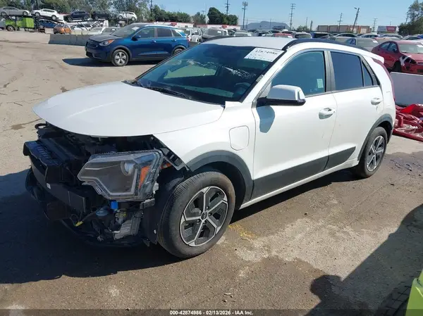 KNDCS3LF7S5231590 2025 KIA NIRO - Image 2