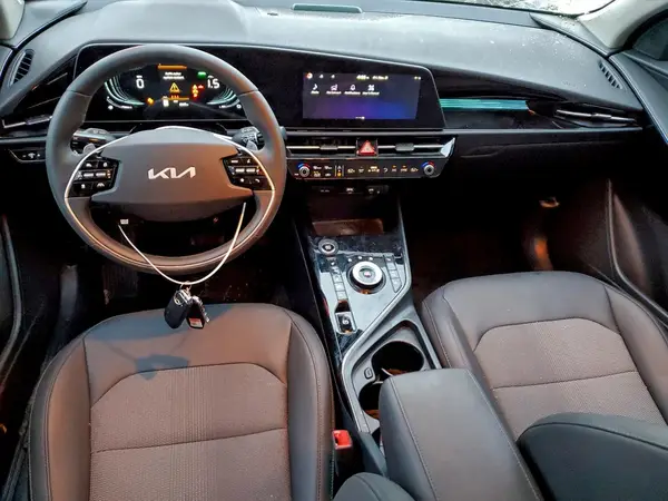 KNDCS3LF7S5246767 2025 KIA NIRO - Image 8