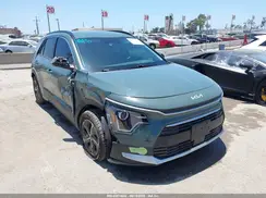 KNDCS3LF8P5055754 2023 KIA NIRO