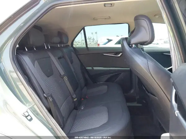 KNDCS3LF8P5055754 2023 KIA NIRO - Image 8