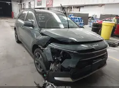 KNDCS3LF8P5064485 2023 KIA NIRO