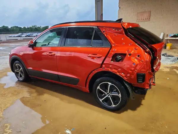 KNDCS3LF8P5069251 2023 KIA NIRO - Image 2