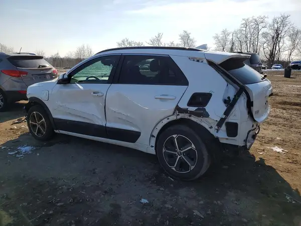 KNDCS3LF8R5121464 2024 KIA NIRO - Image 2