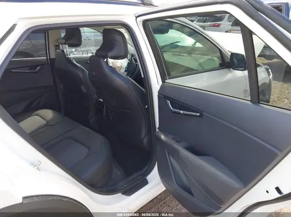 KNDCS3LF8R5124736 2024 KIA NIRO - Image 8