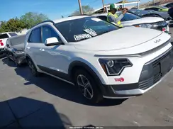 KNDCS3LF8S5235888 2025 KIA NIRO