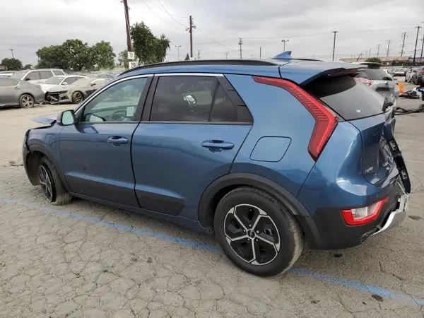 KNDCS3LF9P5109384 2023 KIA NIRO - Image 2