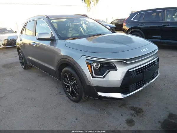 KNDCS3LF9S5238203 2025 KIA NIRO - Image 1