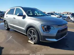 KNDCS3LFXP5048949 2023 KIA NIRO