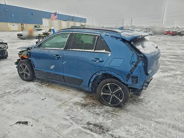 KNDCS3LFXP5066934 2023 KIA NIRO - Image 2