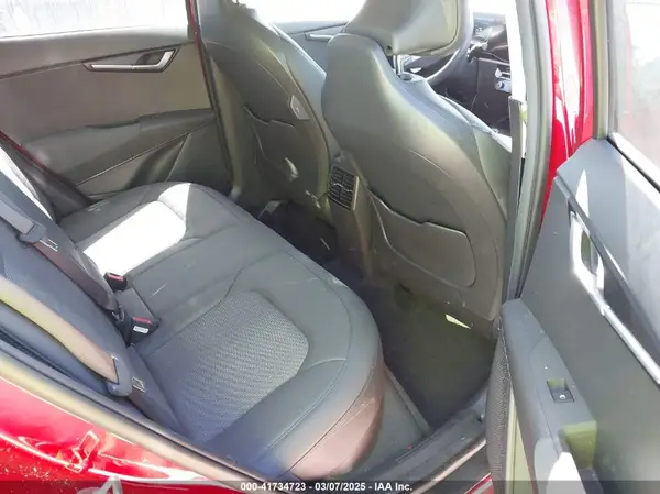KNDCS3LFXP5071907 2023 KIA NIRO - Image 8