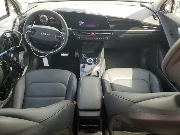 KNDCT3L10P5020076 2023 KIA NIRO - Image 8