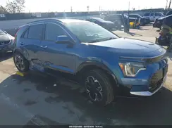 KNDCT3L10P5076115 2023 KIA NIRO