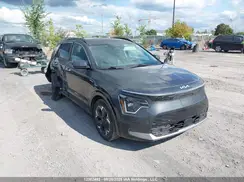 KNDCT3L11P5054852 2023 KIA NIRO