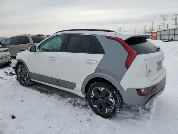 KNDCT3L11R5114311 2024 KIA NIRO - Image 2