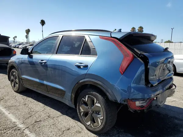 KNDCT3L12P5035680 2023 KIA NIRO - Image 2