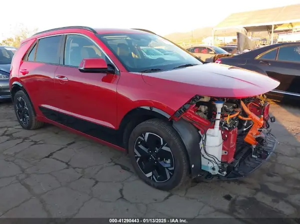 KNDCT3L12P5035730 2023 KIA NIRO - Image 1