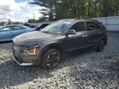 KNDCT3L12P5046632 2023 KIA NIRO