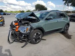 KNDCT3L12P5048106 2023 KIA NIRO