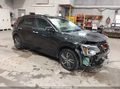KNDCT3L12P5054925 2023 KIA NIRO
