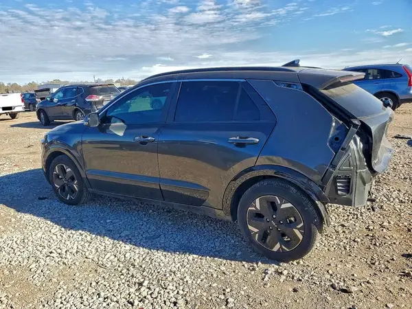 KNDCT3L12R5110266 2024 KIA NIRO - Image 2