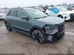 KNDCT3L12S5135402 2025 KIA NIRO