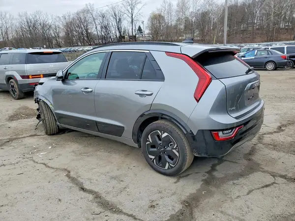 KNDCT3L14S5132727 2025 KIA NIRO - Image 2
