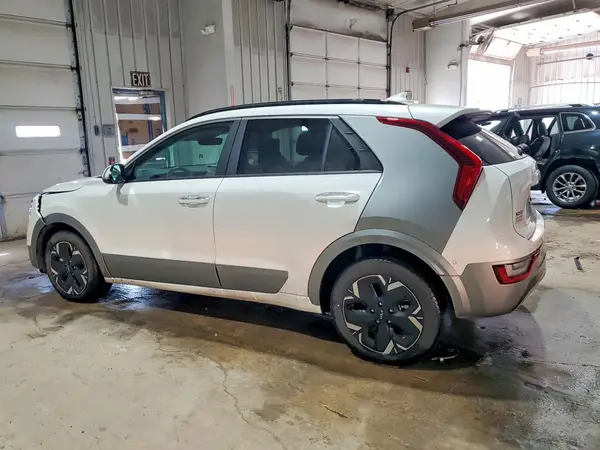 KNDCT3L14S5132730 2025 KIA NIRO - Image 2