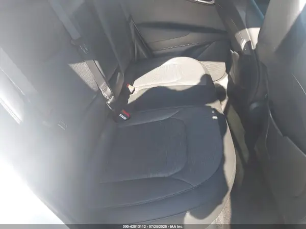 KNDCT3L15P5016623 2023 KIA NIRO - Image 8